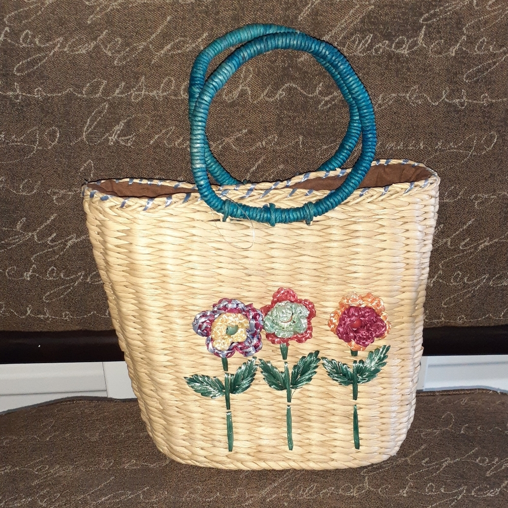 CUTE FLORAL BASKET HANDBAG w/ ROUND BLUE HANDLES